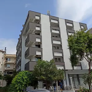 https://dias-hotel.kusadasihotels.org